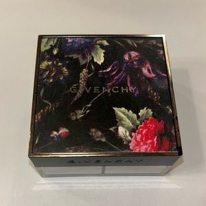 Givenchy Prisme Libre Loose Setting and Finishing Powder | Color: 01